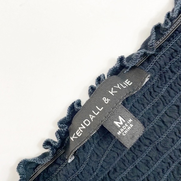 Kendall & Kylie black ruched crop top - Picture 3 of 5